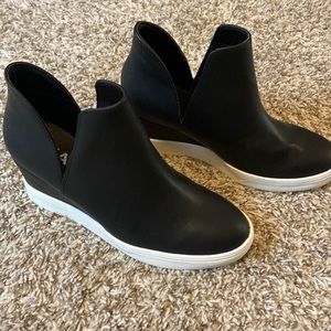 MIA Kate Wedge Sneakers Ankle Booties Black With White Sole Platform